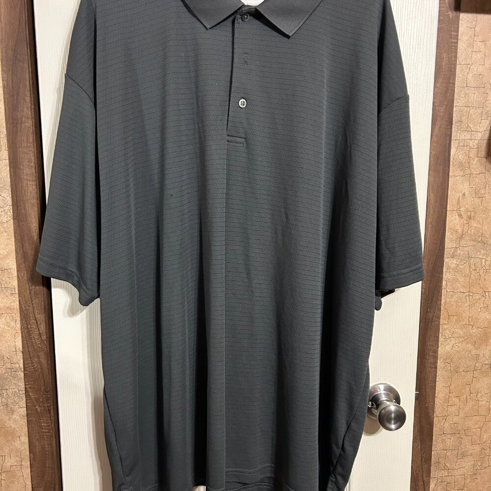 Big Men GRANDSLAM PERFORMANCE Short Sleeve Dress Shirt. Size 4XB. (1211)